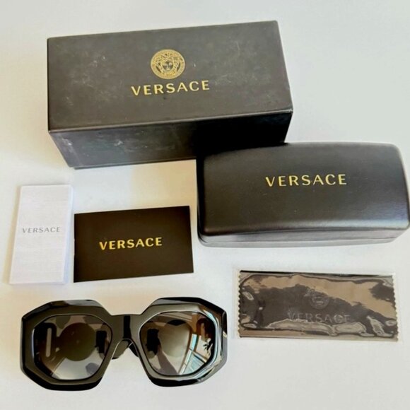 New Versace Women’s Sunglasses 56mm Black with Gold Logo Unique main image 6